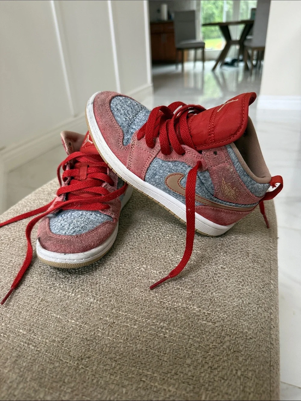 Nike Kids Red and Gray Low-Top Sneakers with Gold Swoosh